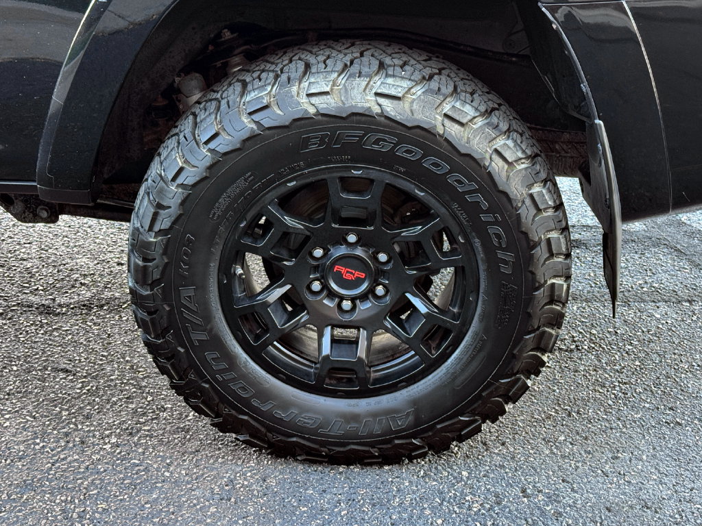 Used 2016 Toyota 4Runner SR5 AWD/4WD image 12