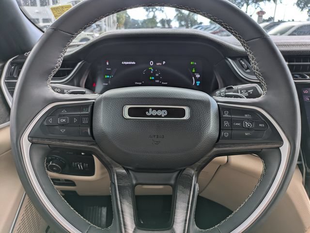 Used 2024 Jeep Grand Cherokee Limited 4xe AWD/4WD image 24
