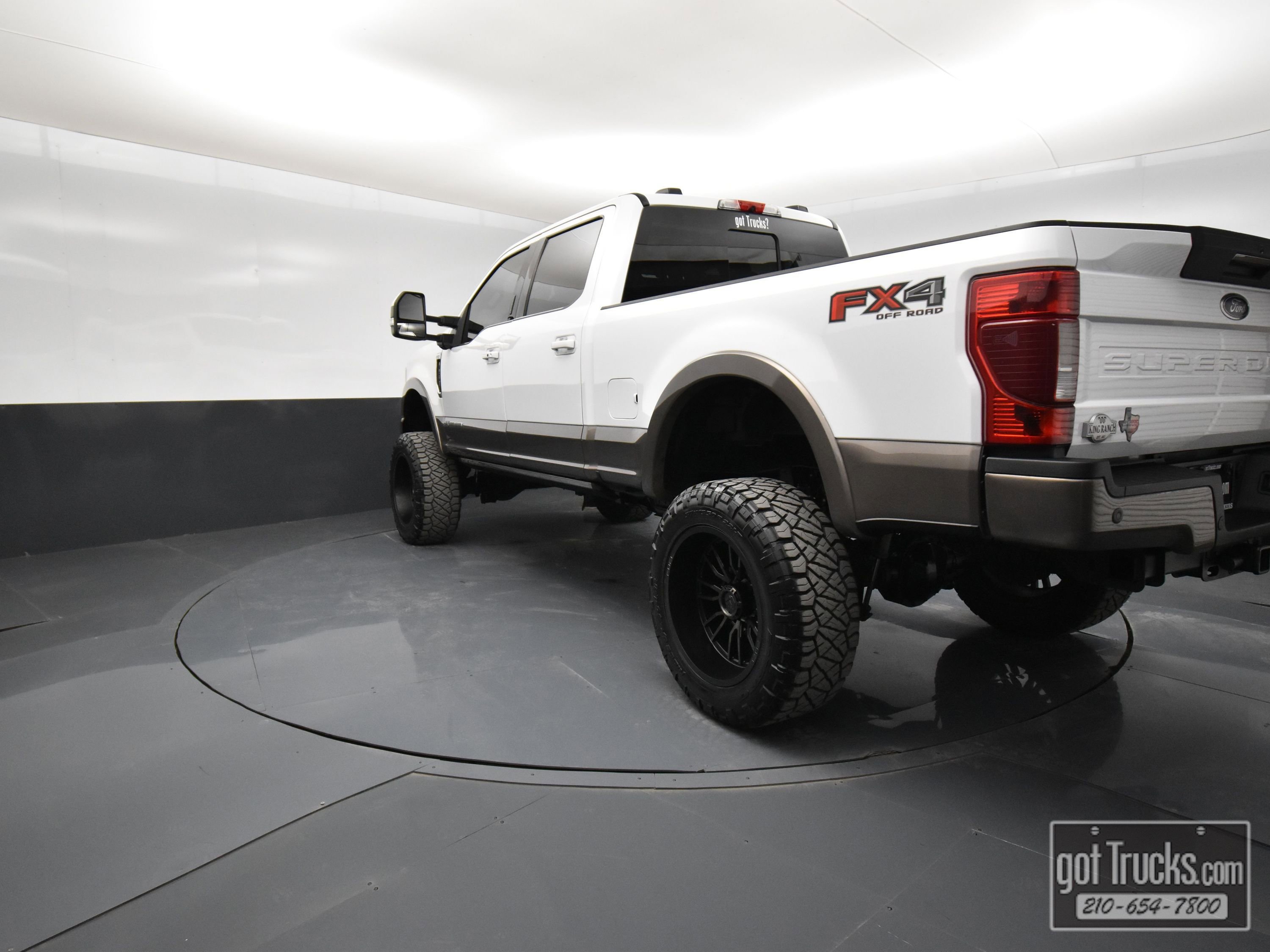Used 2020 Ford F250 King Ranch w/ FX4 Off-Road Package image 5