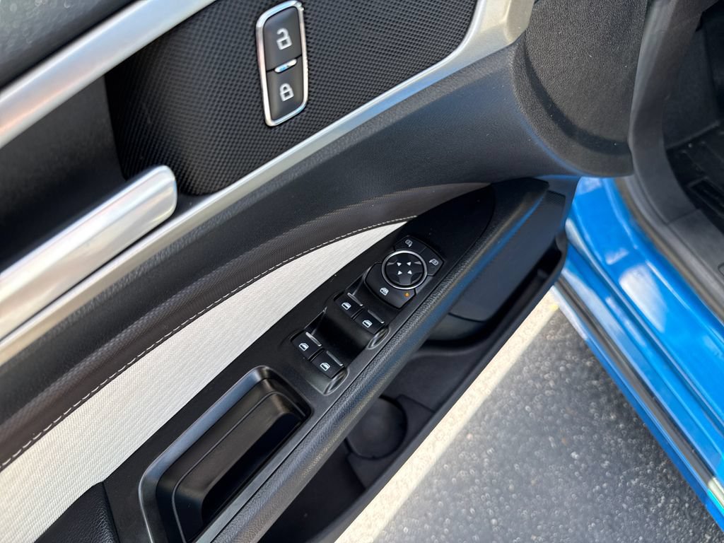 Used 2019 Ford Fusion SE w/ Equipment Group 151A FWD image 27