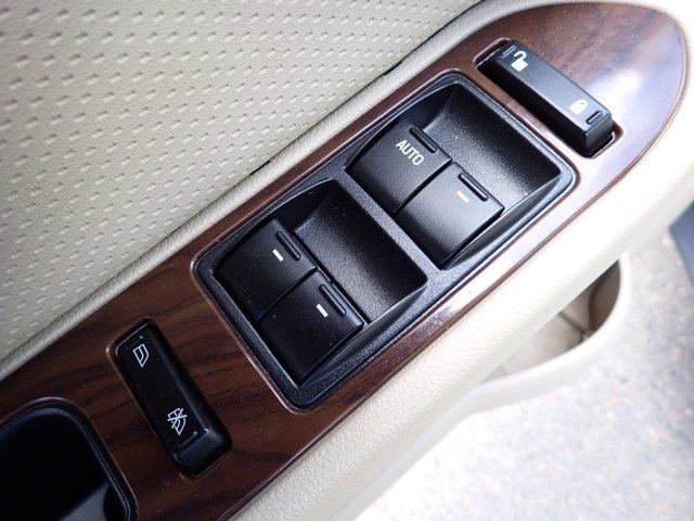 Used 2008 Ford Taurus SEL FWD image 13