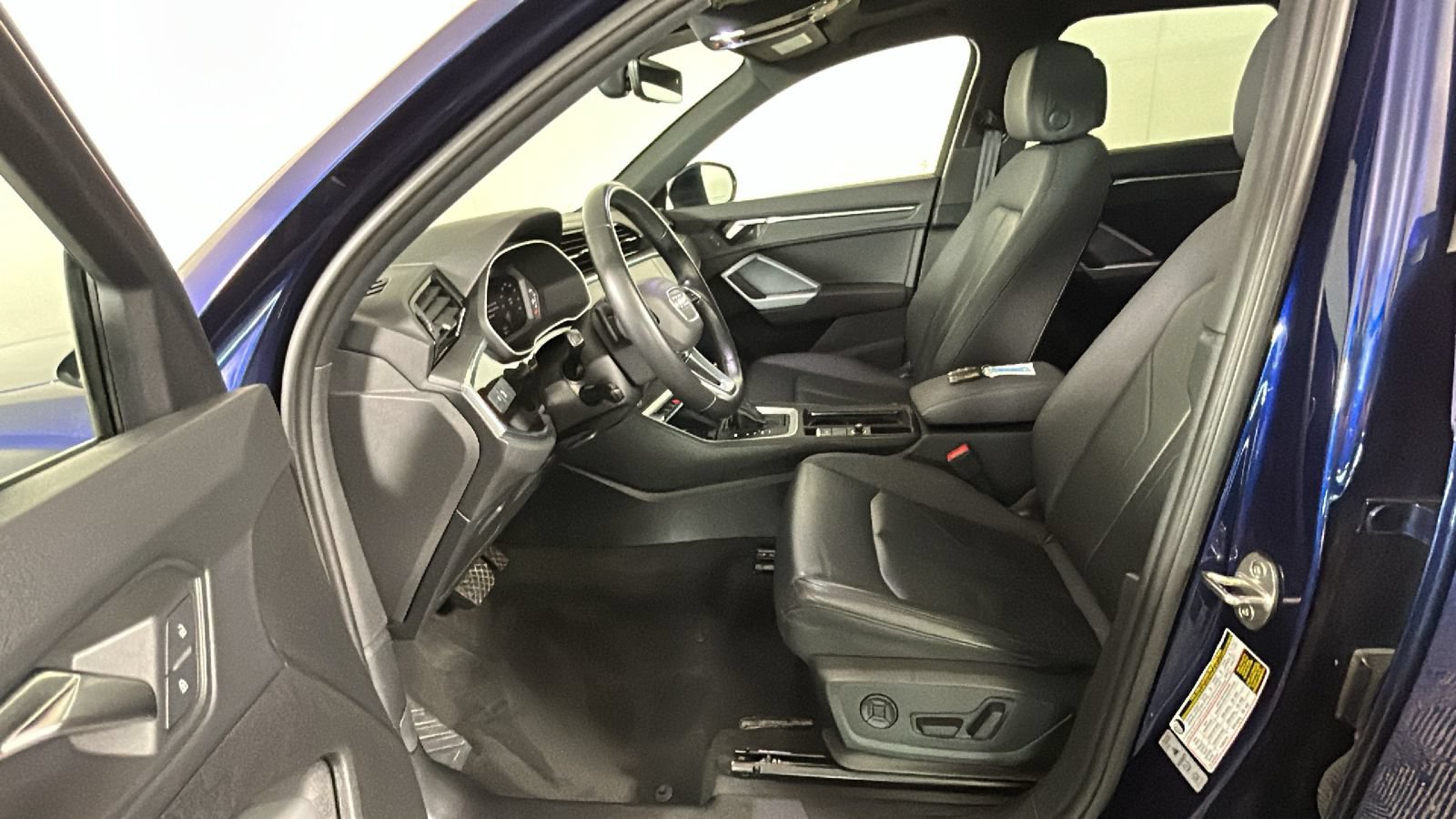 Used 2024 Audi Q3 2.0T Premium AWD/4WD image 12