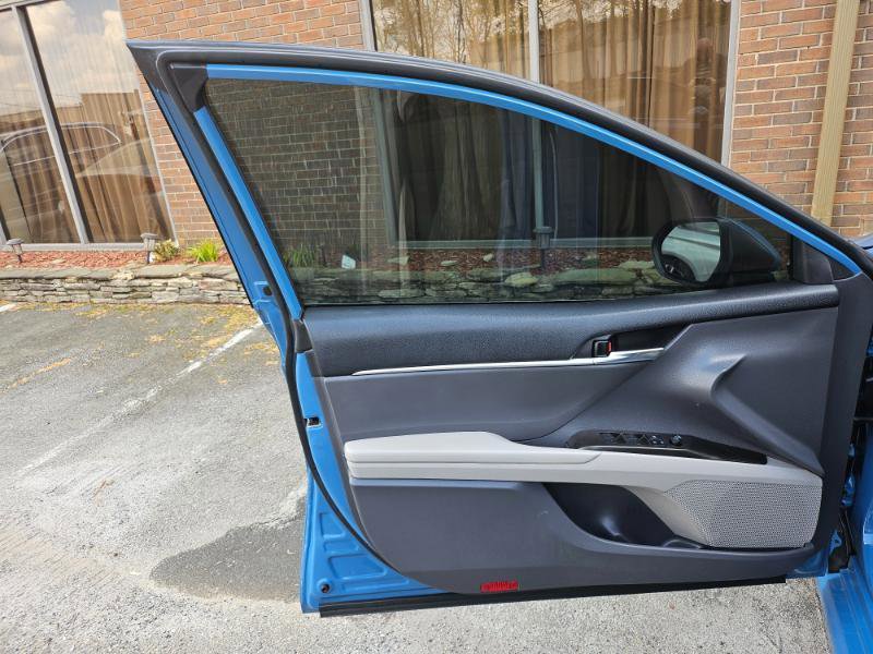 Used 2023 Toyota Camry SE FWD image 32