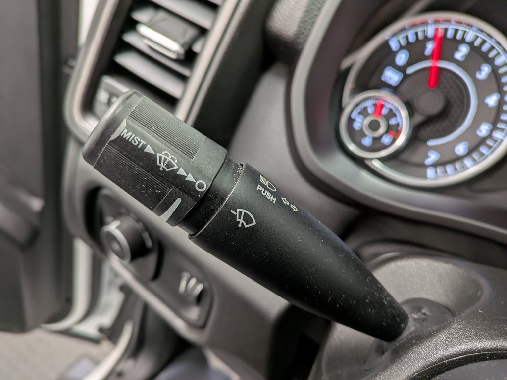 Used 2024 RAM 2500 Tradesman w/ Chrome Appearance Group image 18