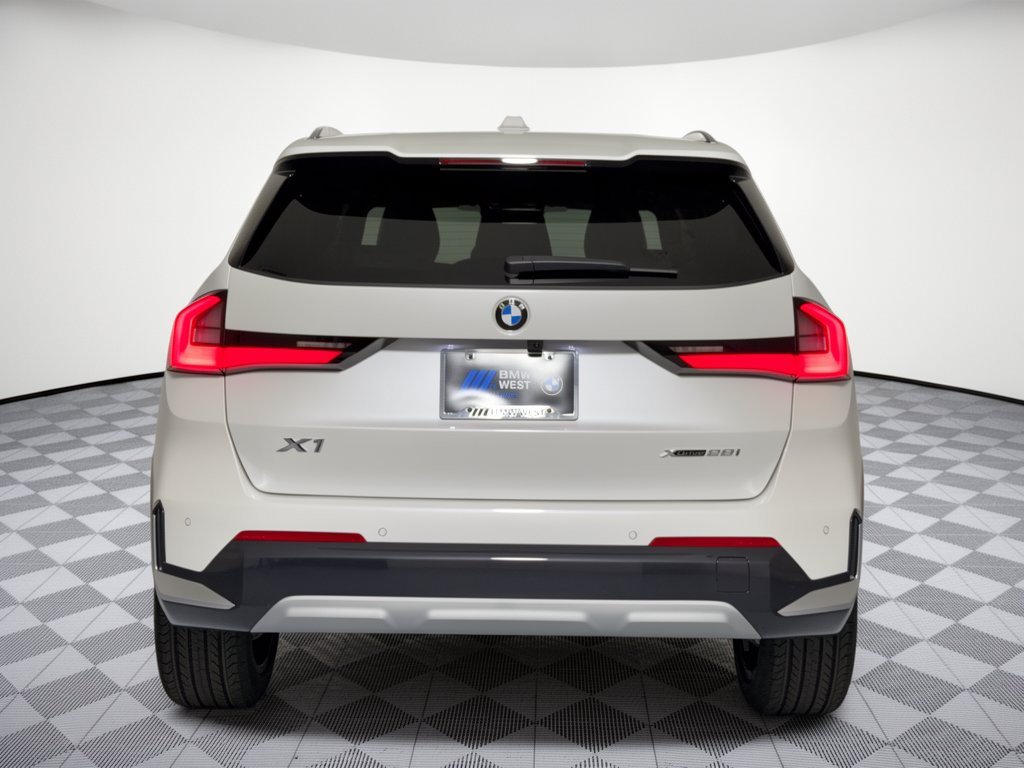 New 2027 BMW X1 xDrive28i AWD/4WD image 11