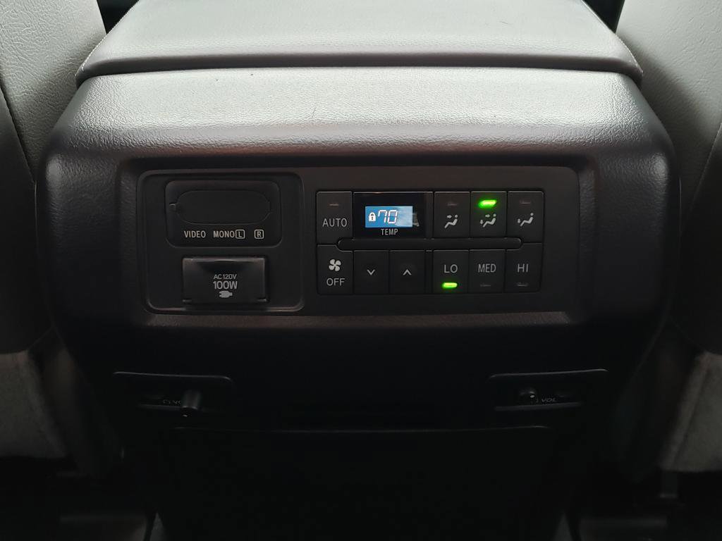 Used 2022 Toyota Sequoia Platinum image 13