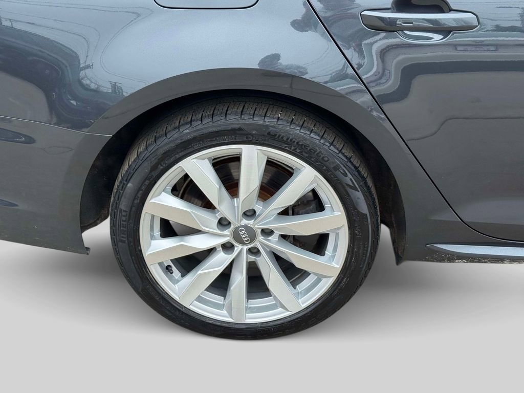 Used 2018 Audi A4 2.0T Premium w/ 18" Wheel Package image 8