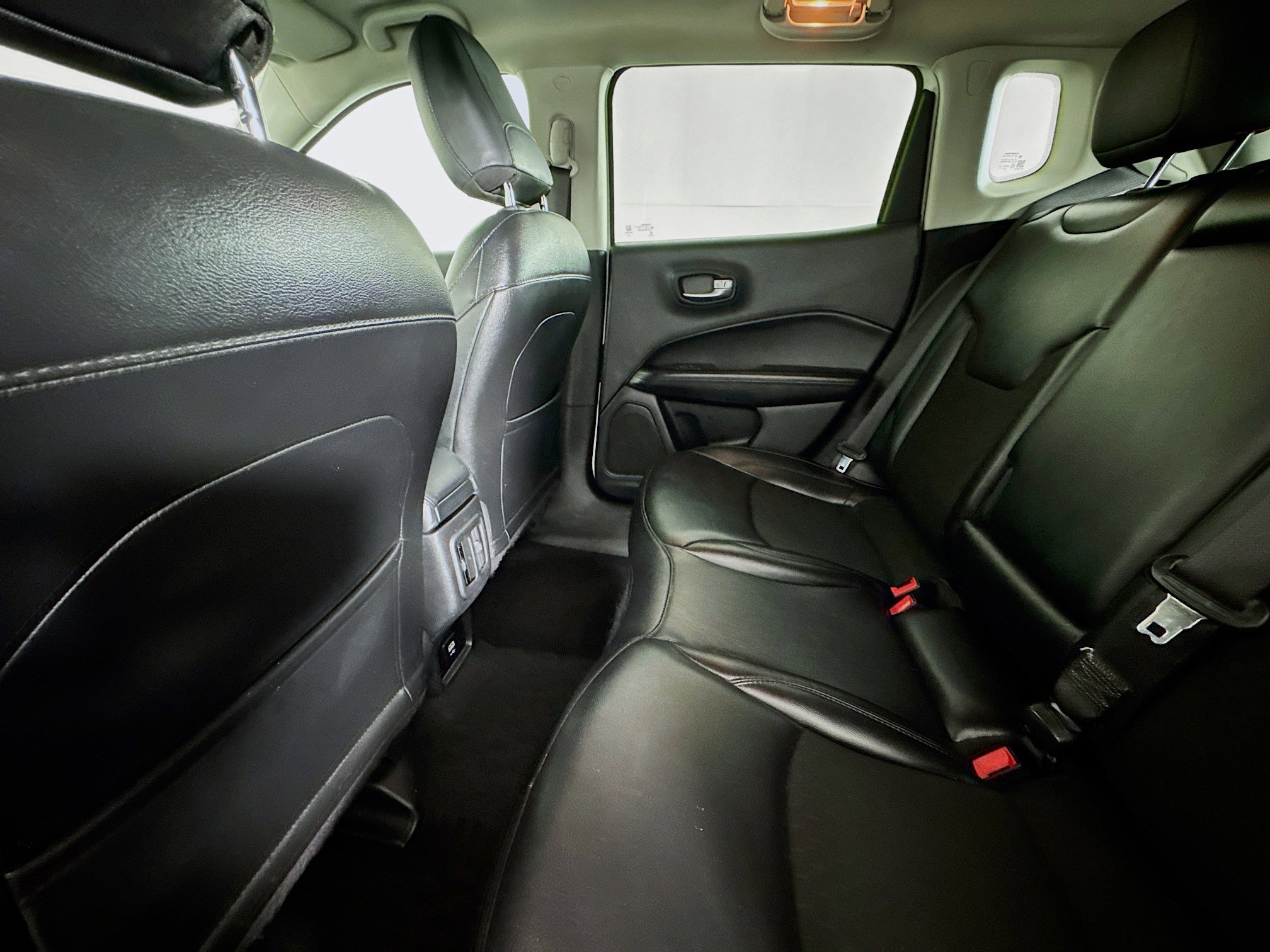 Used 2021 Jeep Compass Latitude image 24