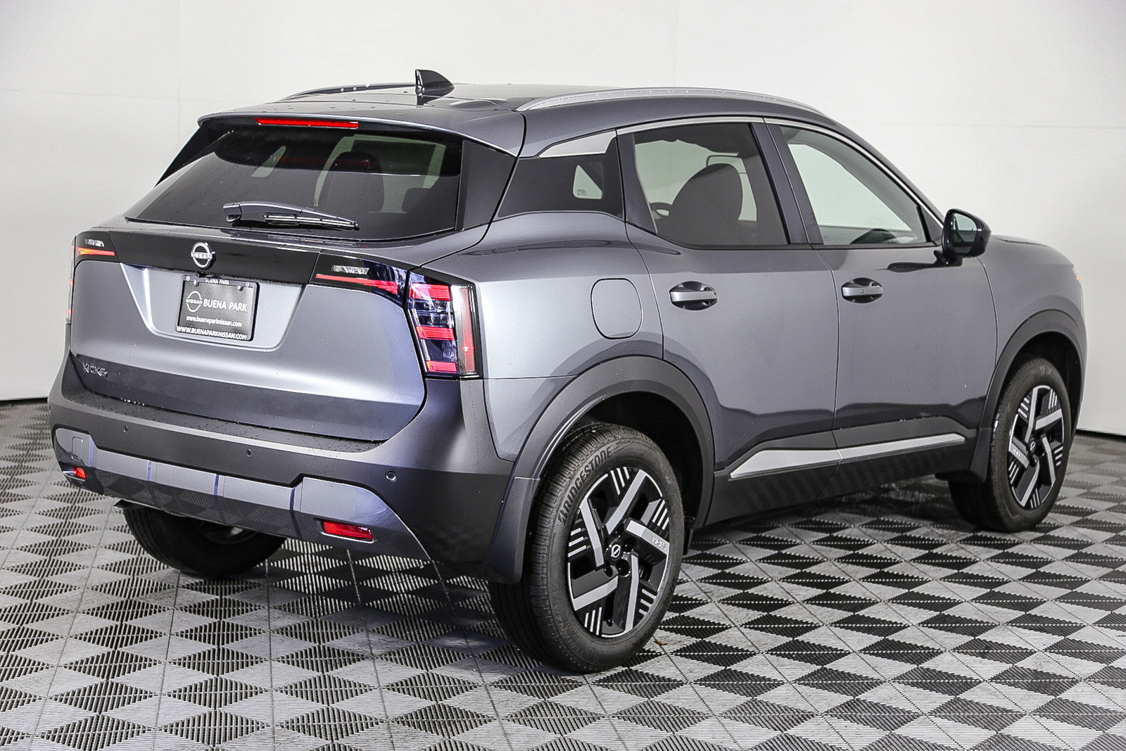New 2027 Nissan Kicks SV FWD image 9