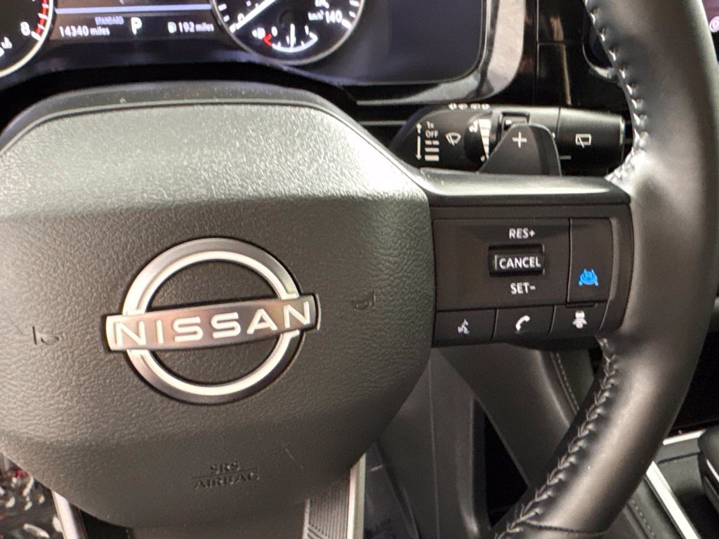 Certified 2026 Nissan Pathfinder SV FWD image 32