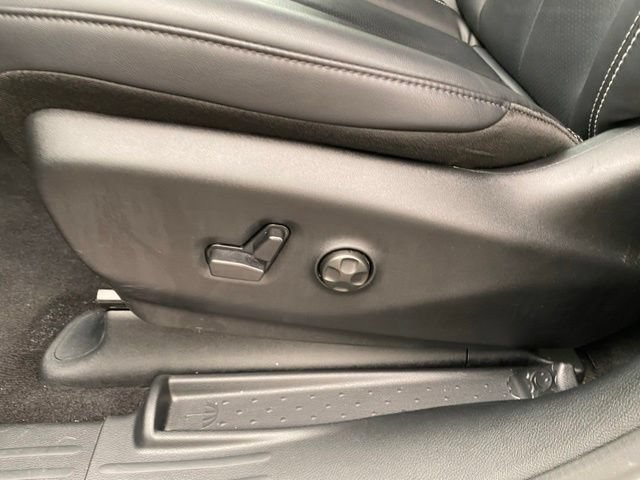 Used 2026 Chrysler Pacifica Select FWD image 18