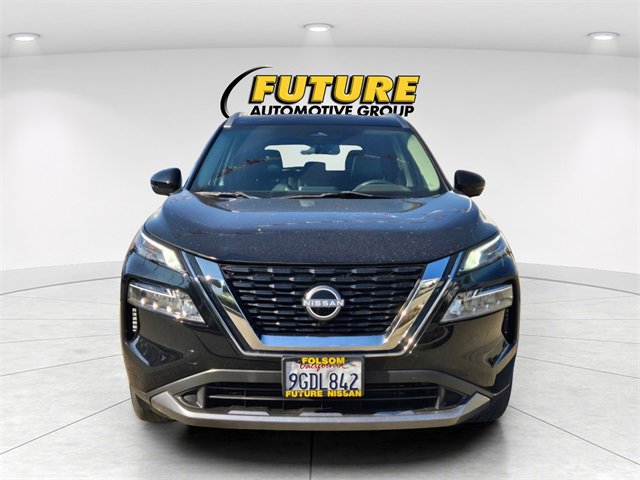 Used 2023 Nissan Rogue SL image 2