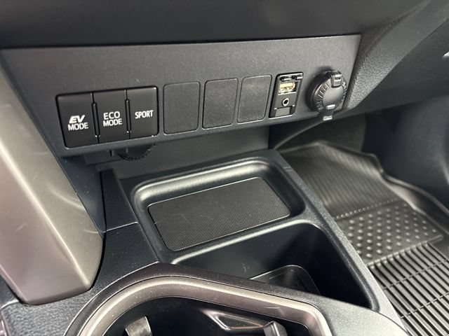 Used 2017 Toyota RAV4 XLE w/ Convenience Package AWD/4WD image 25