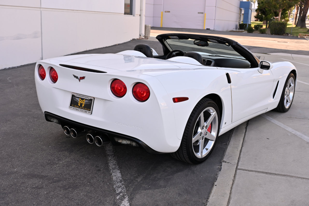 Used 2006 Chevrolet Corvette Convertible w/ Preferred Equipment Group RWD image 42