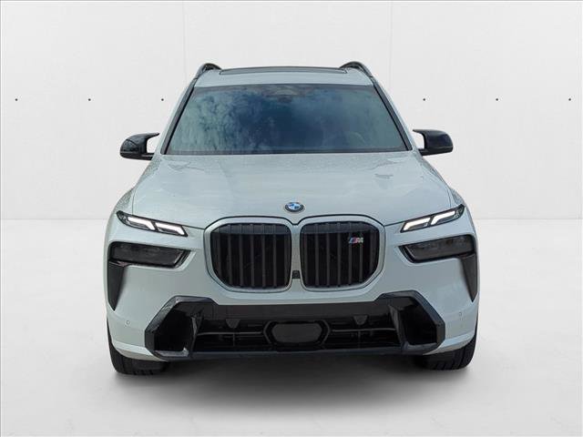Used 2026 BMW X7 M60i w/ Executive Package image 2