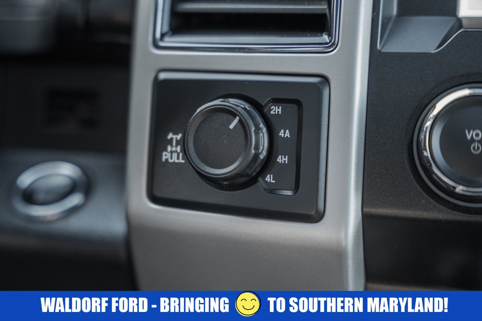 Used 2020 Ford F150 Lariat image 30