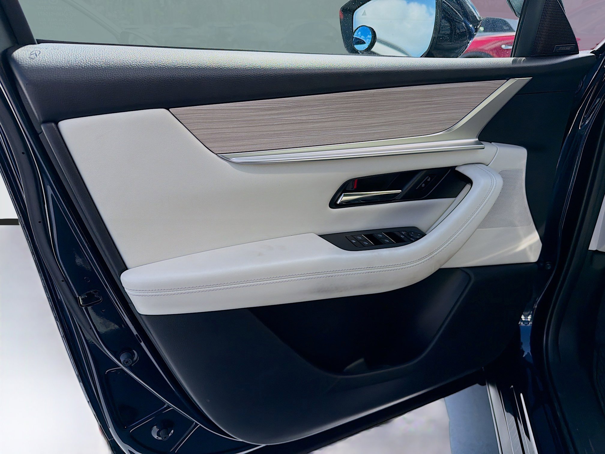 Used 2024 MAZDA CX-90 Plug-In Hybrid w/ Premium Plus image 22