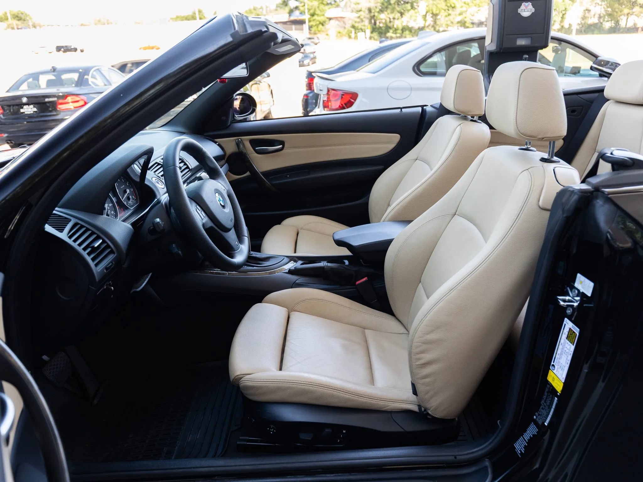 Used 2008 BMW 135i Convertible RWD image 21