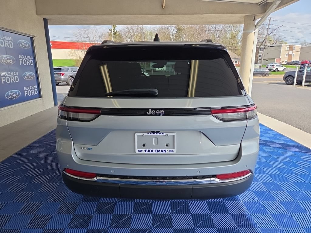 Used 2022 Jeep Grand Cherokee Limited 4xe AWD/4WD image 5