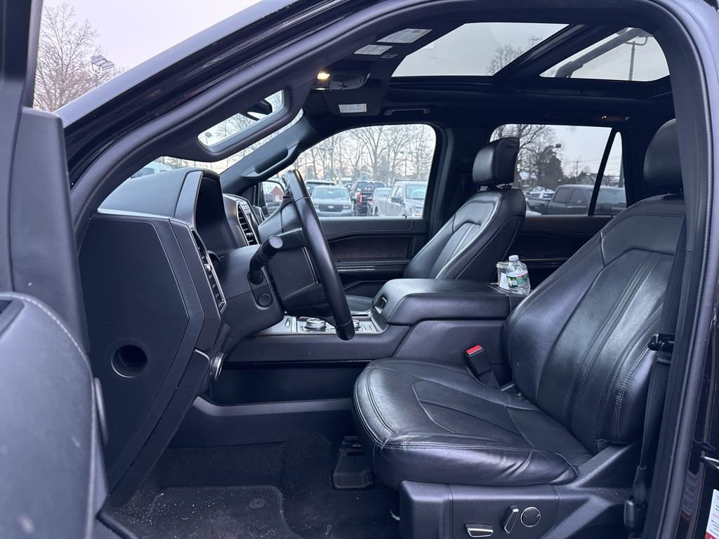 Certified 2020 Ford Expedition Limited w/ Special Edition Package image 5