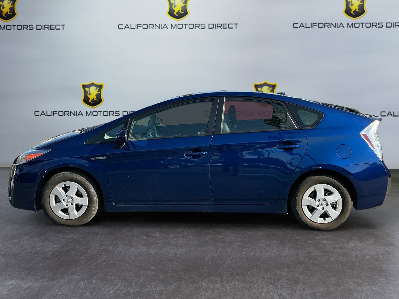 Used 2010 Toyota Prius Five image 2