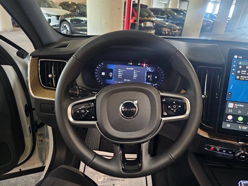 Used 2026 Volvo XC60 B5 Plus w/ Protection Package Premier AWD/4WD image 21