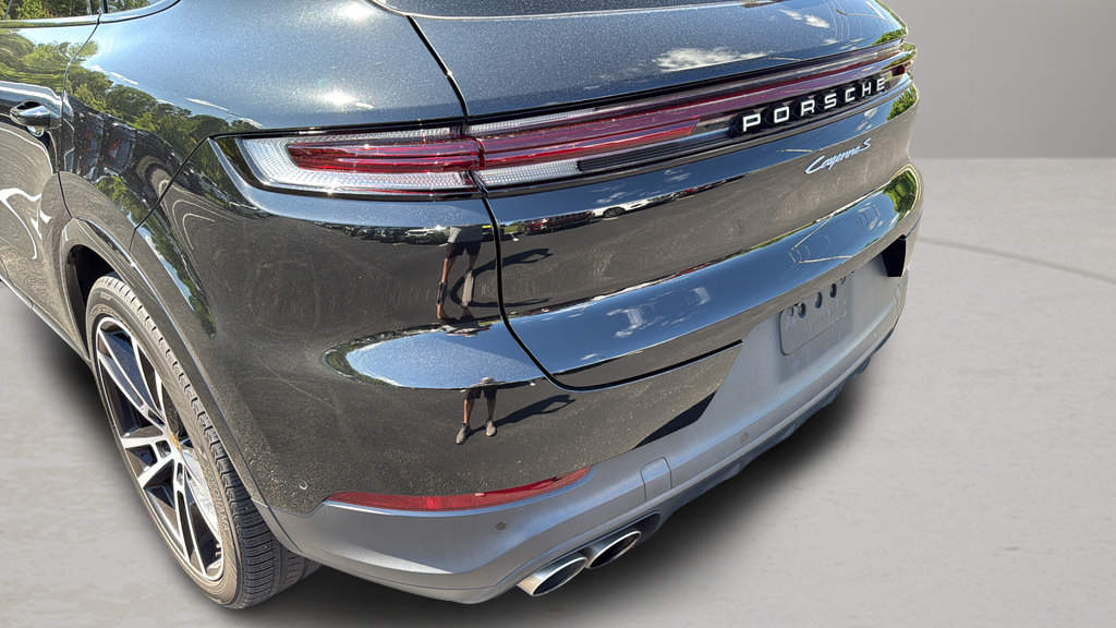 Used 2024 Porsche Cayenne S AWD/4WD image 12