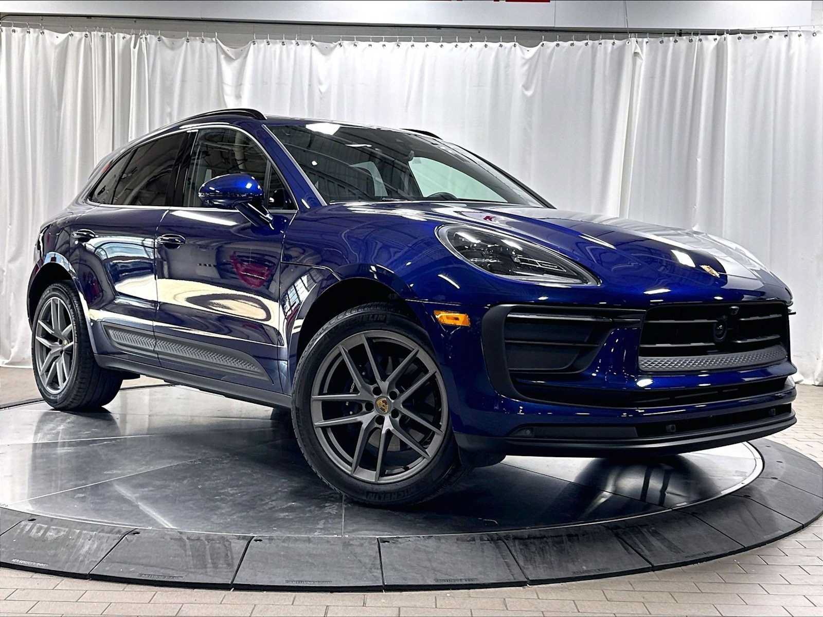 Used 2026 Porsche Macan AWD/4WD image 12