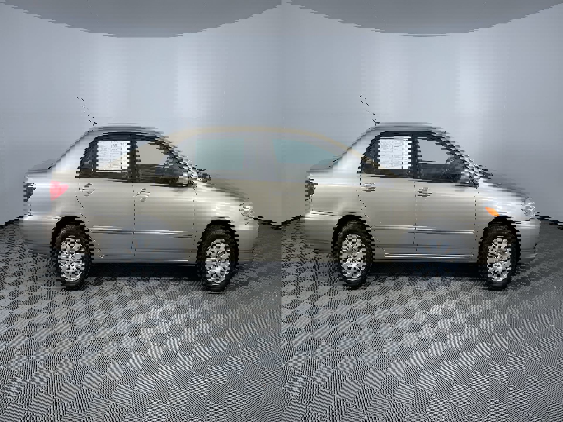 Used 2004 Toyota Corolla LE image 10