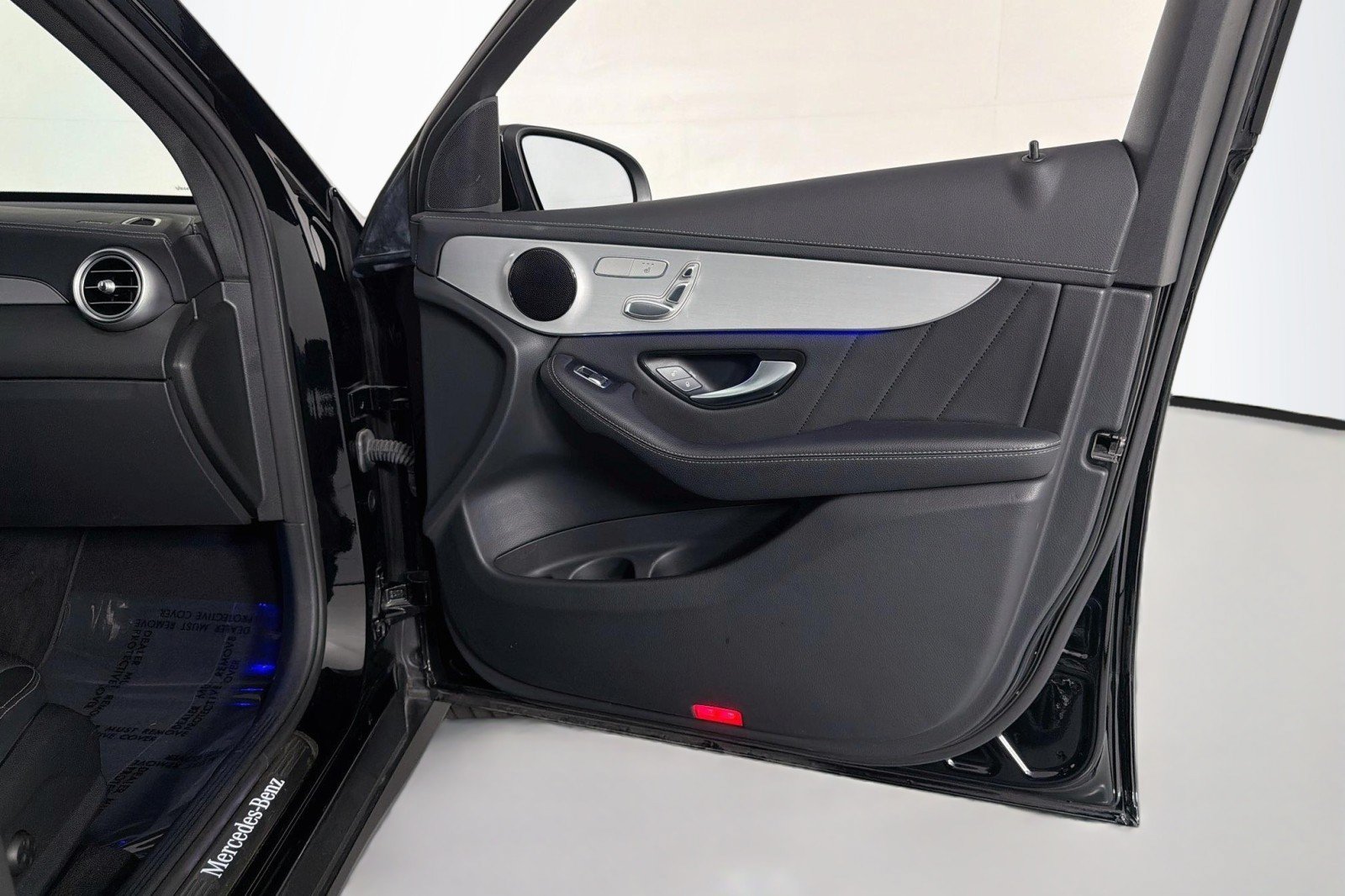 Certified 2023 Mercedes-Benz GLC 300 4MATIC Coupe image 25