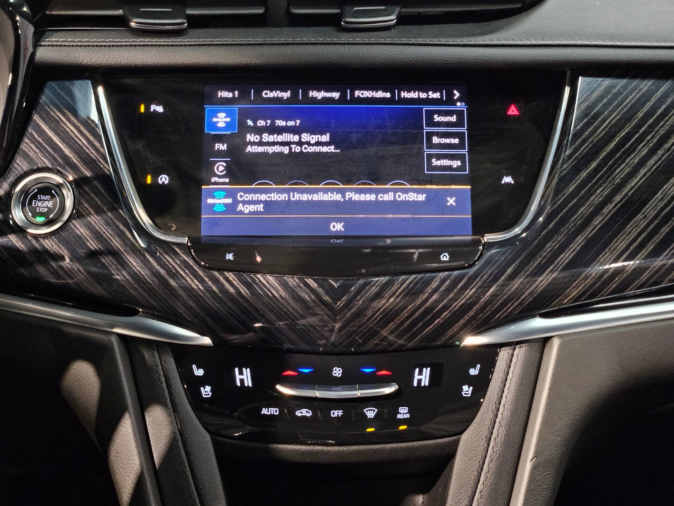 Used 2025 Cadillac XT6 Premium Luxury image 16