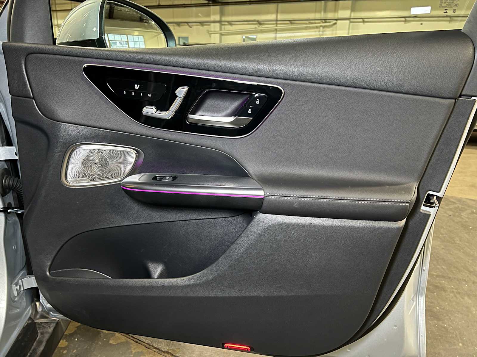 Certified 2025 Mercedes-Benz GLC 300 4MATIC image 10