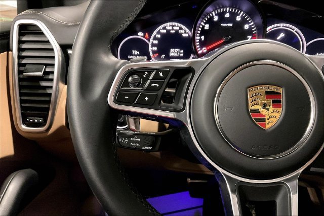 Used 2023 Porsche Cayenne S Platinum AWD/4WD image 18