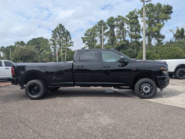 New 2026 RAM 3500 Big Horn AWD/4WD image 3