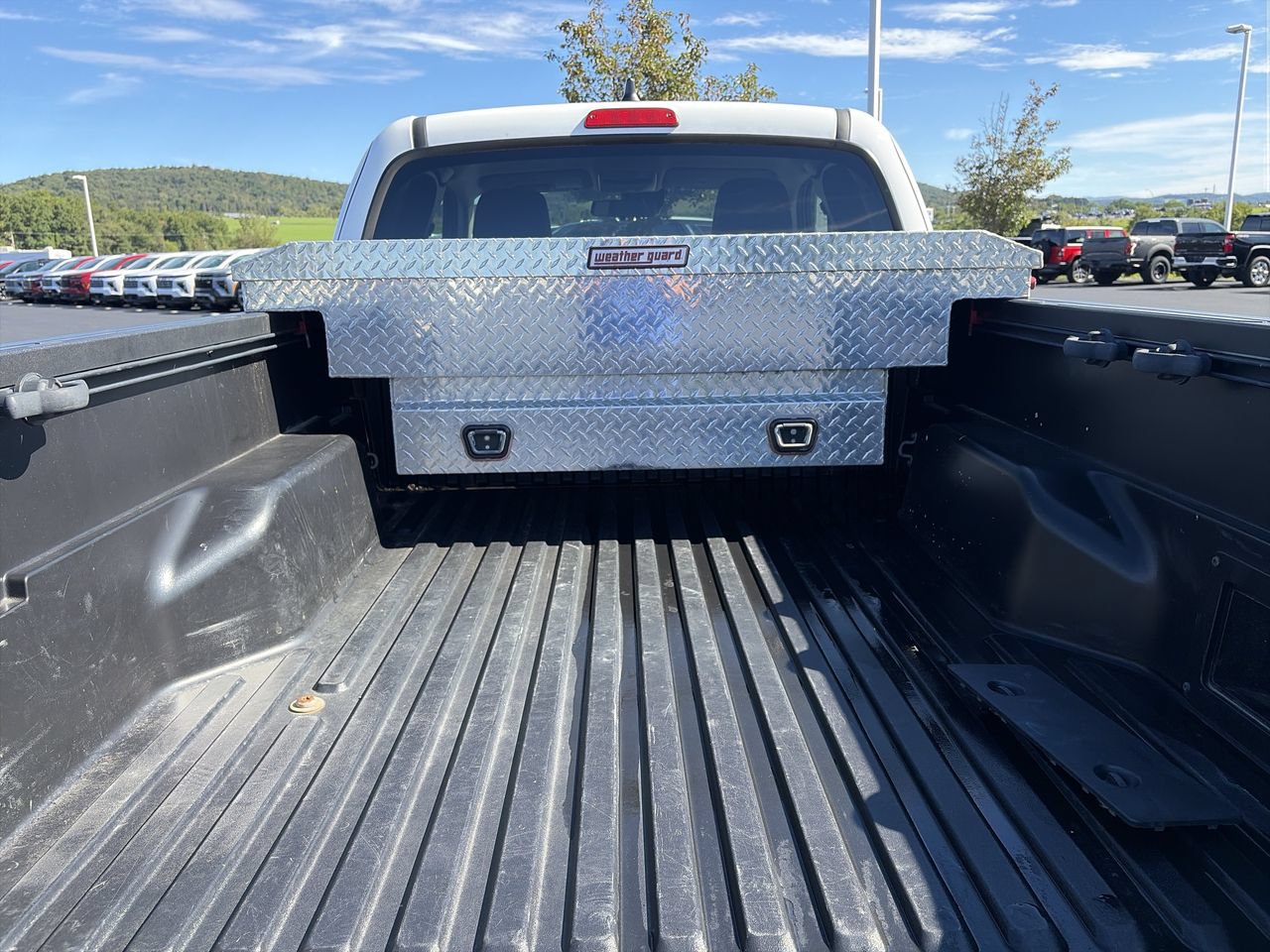 Used 2020 Toyota Tacoma SR AWD/4WD image 9