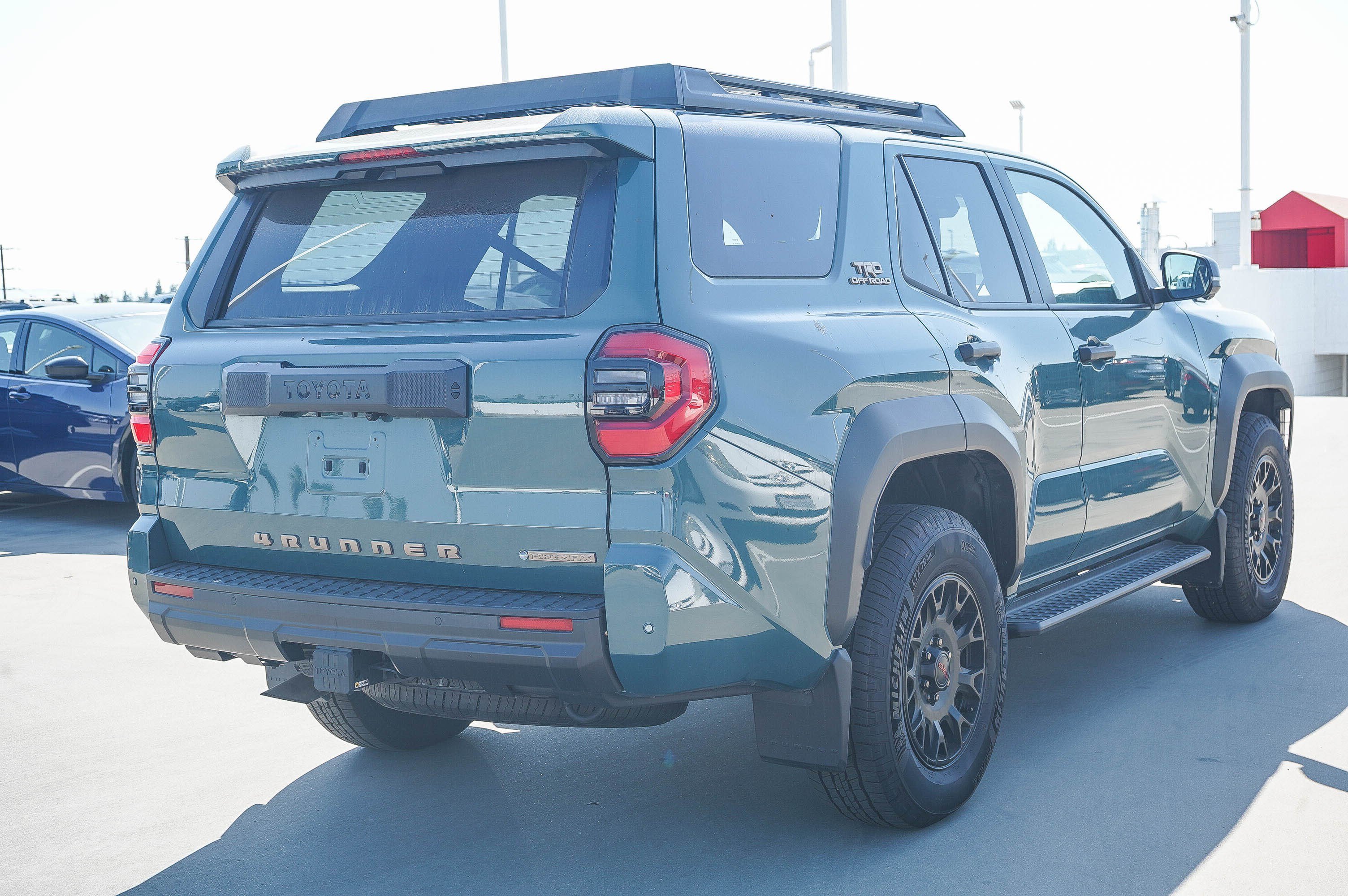 Used 2025 Toyota 4Runner TRD Off-Road Premium AWD/4WD image 7