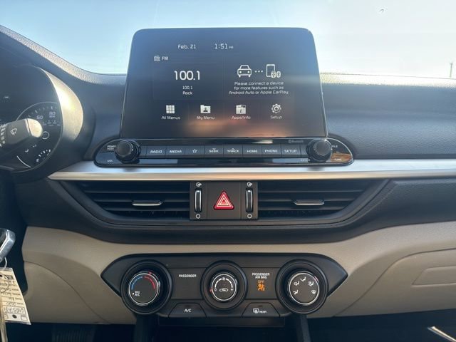 Used 2020 Kia Forte LXS image 16