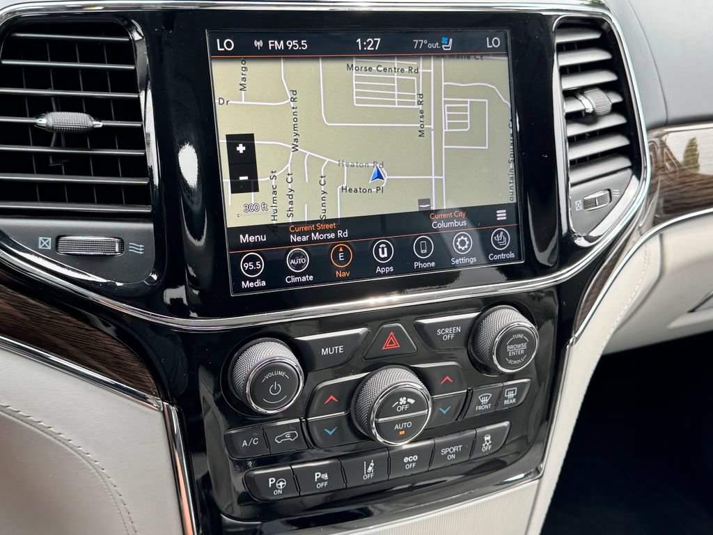 Used 2019 Jeep Grand Cherokee Summit AWD/4WD image 23