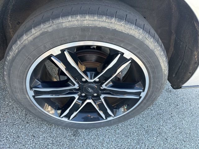 Used 2018 Ford Expedition Limited w/ Equipment Group 302A RWD image 9
