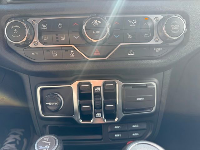 New 2025 Jeep Gladiator Sport image 25