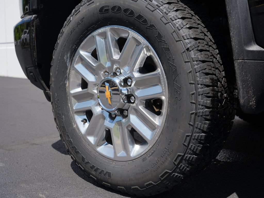 Certified 2025 Chevrolet Silverado 3500 High Country w/ High Country Premium Package AWD/4WD image 33