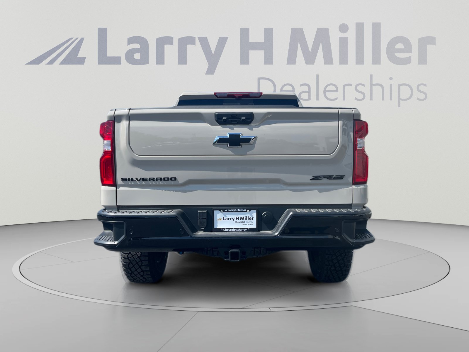 New 2026 Chevrolet Silverado 1500 ZR2 w/ LPO, Dark Essentials Package AWD/4WD image 4