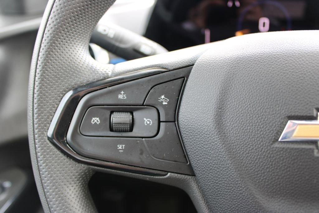 Used 2025 Chevrolet Trax LT image 33