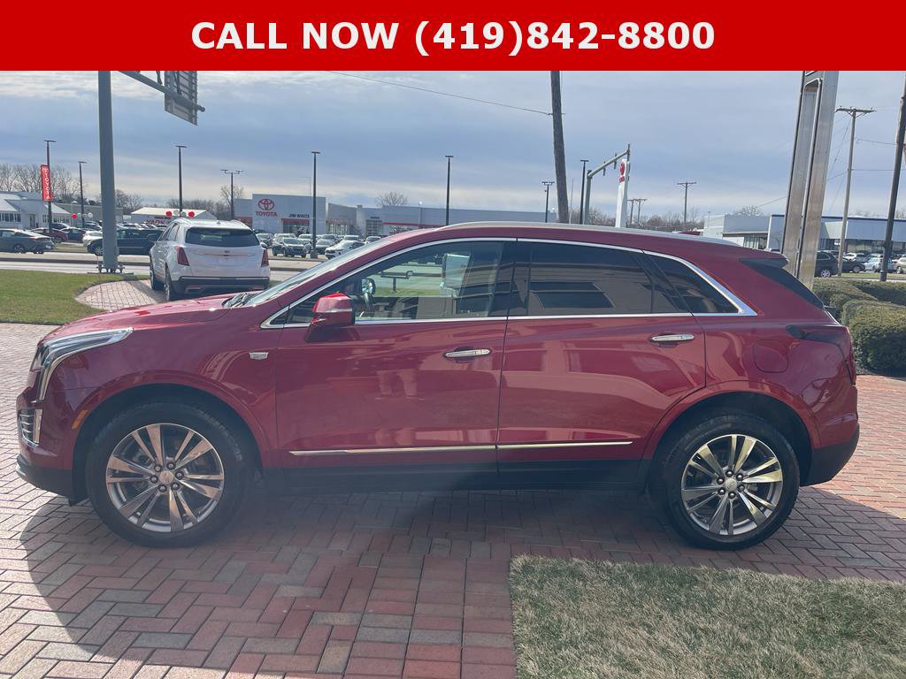 Used 2023 Cadillac XT5 Premium Luxury w/ Technology Package image 11