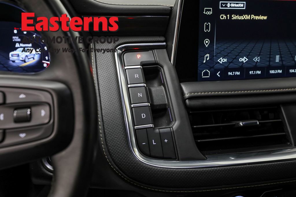 Used 2024 GMC Yukon XL SLT image 13