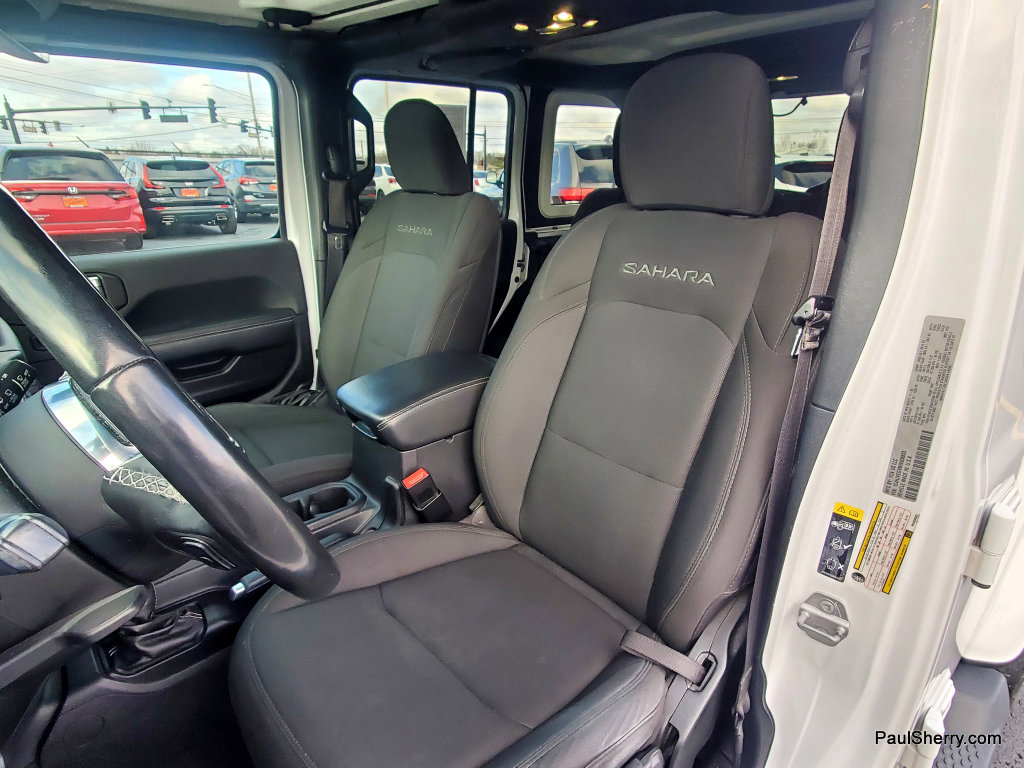 Used 2021 Jeep Wrangler Unlimited Sahara image 2