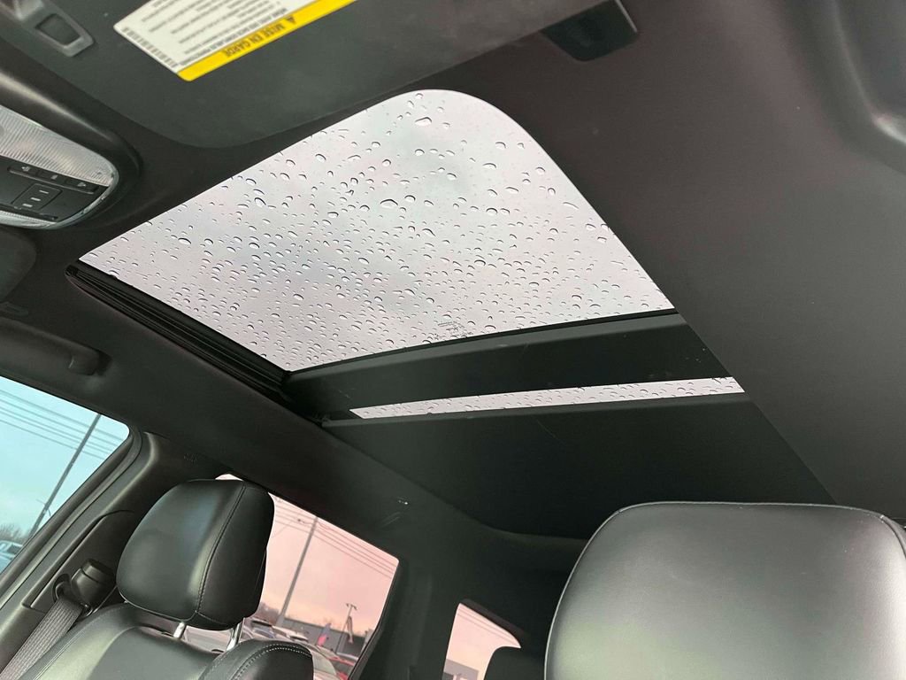 Used 2020 Jeep Grand Cherokee Limited X image 24