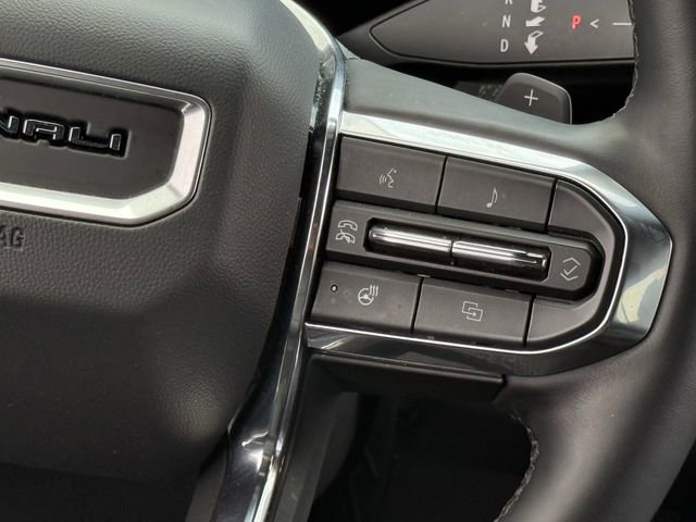 Used 2025 GMC Yukon XL Denali AWD/4WD image 16