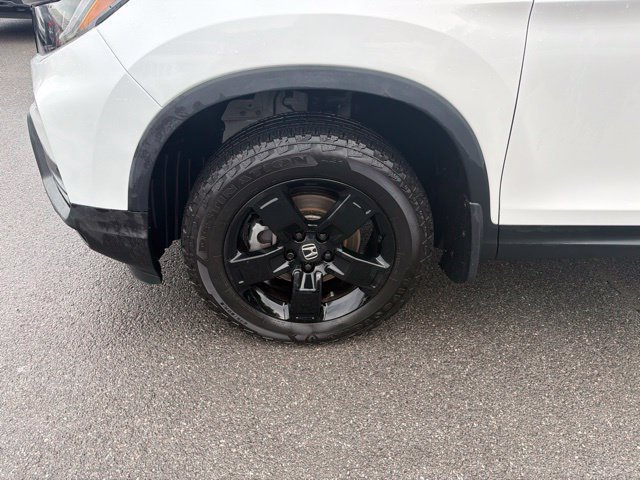 Used 2025 Honda Ridgeline Black Edition image 13