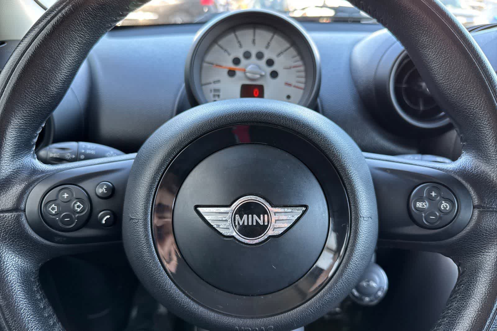 Used 2014 MINI Cooper Countryman image 22